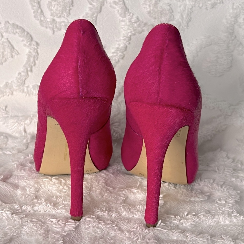 INTERNATIONAL CONCEPTS (INC) • HOT PINK PONYSKIN FUR PUMPS • EUC - Picture 4 of 6
